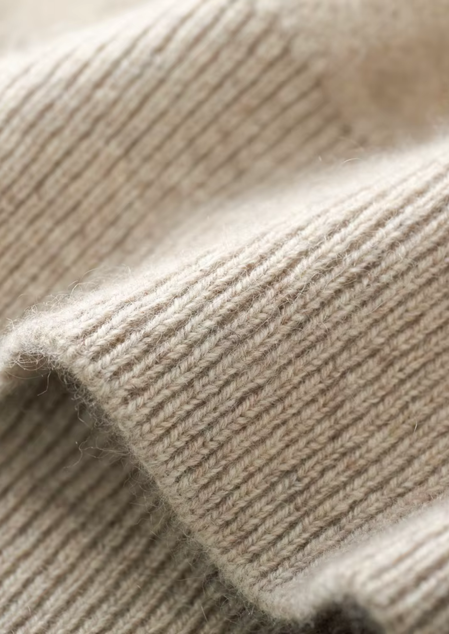 NOBA WOOL V-NECK CARDIGAN