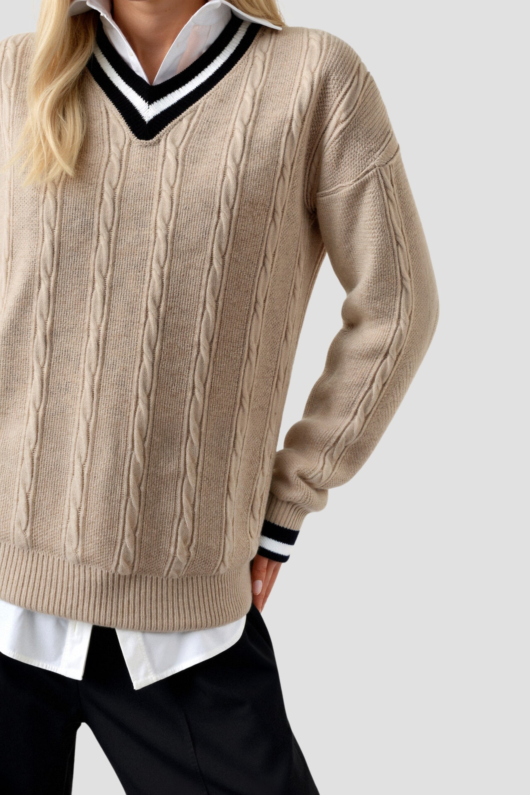 V Neck Elegant Cable Knit Long Sleeve Sweater