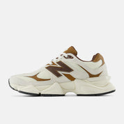 9060 "Breakfast Tea Angora"